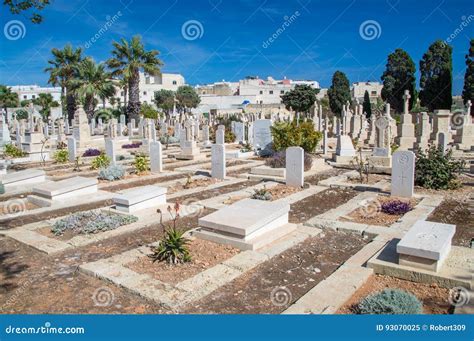 kalkara cemetery malta|More.